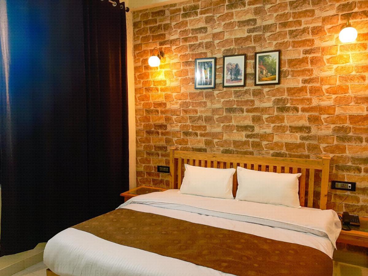 Hotel Oakland Landour 穆索里 外观 照片